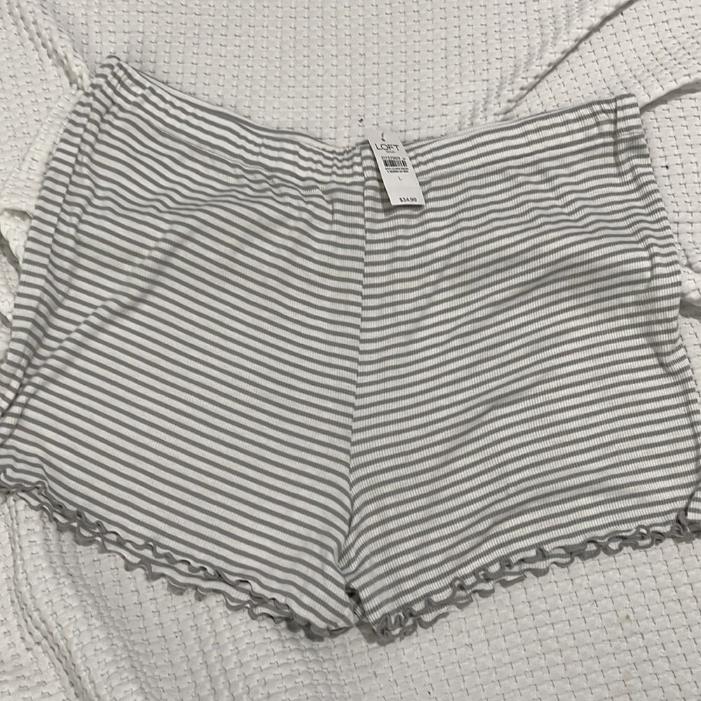NWT- LOFT- XL. Sleep Short